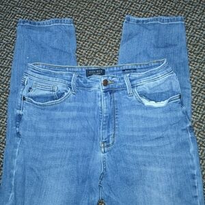 Judy Blue Light Blue Classic Straight Jeans